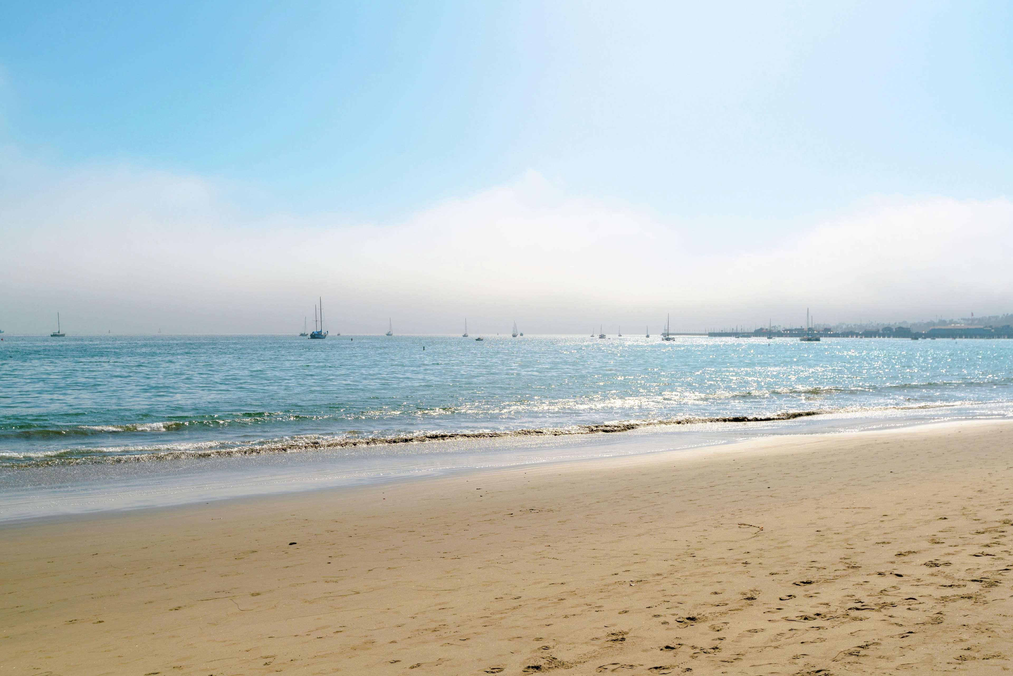 Hilton Santa Barbara Beachfront Resort Exteriör bild