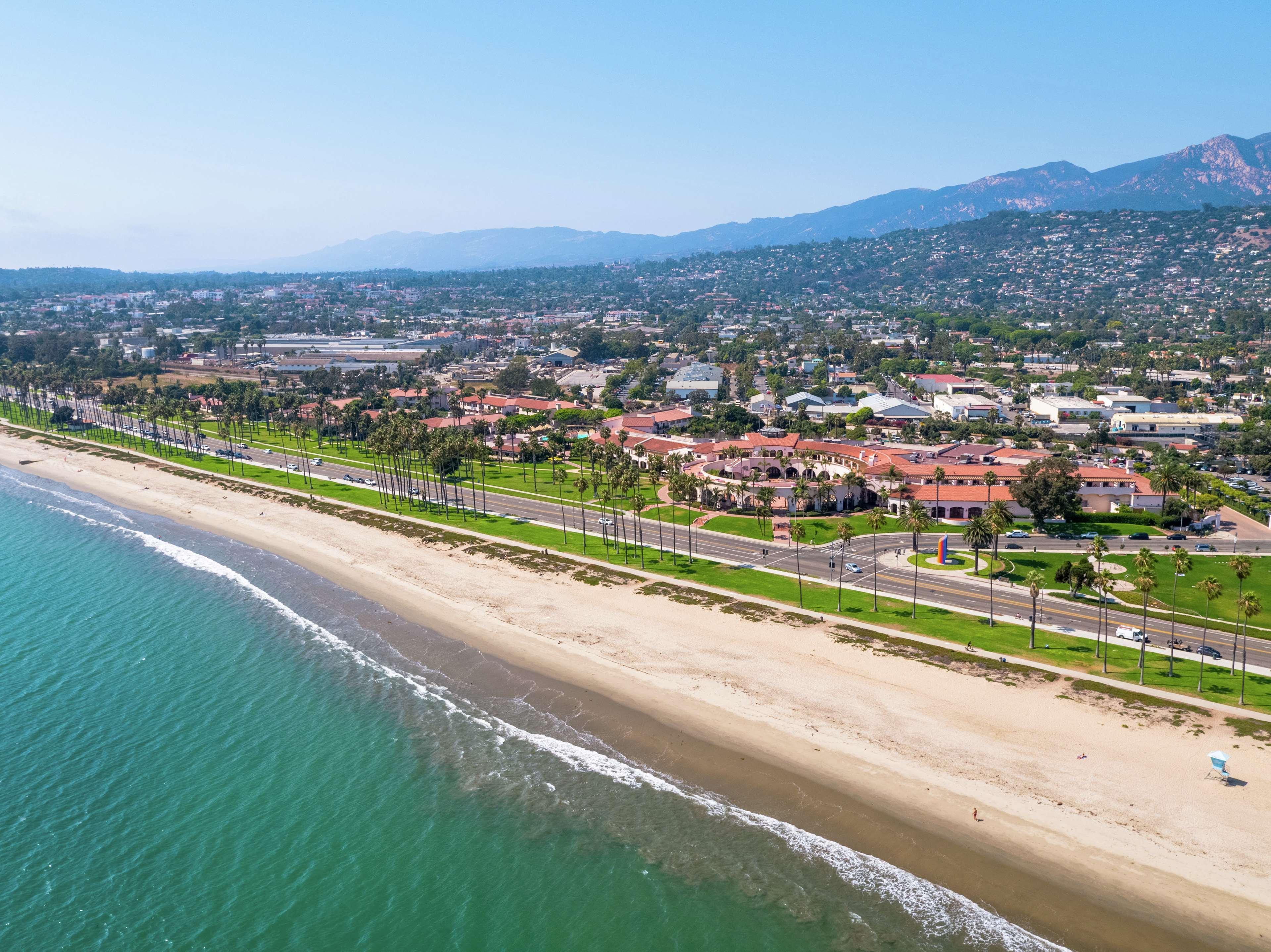 Hilton Santa Barbara Beachfront Resort Exteriör bild