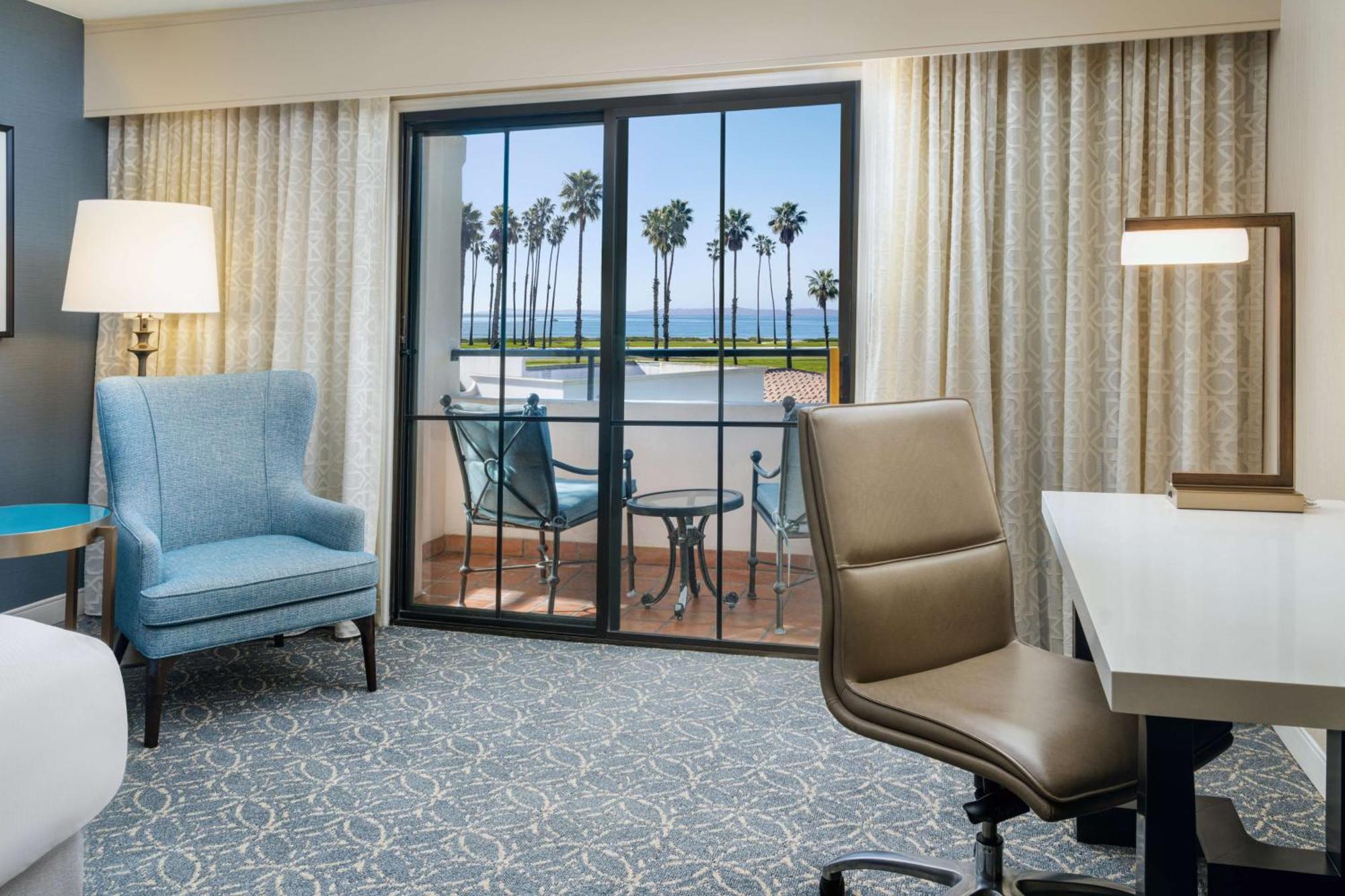 Hilton Santa Barbara Beachfront Resort Exteriör bild