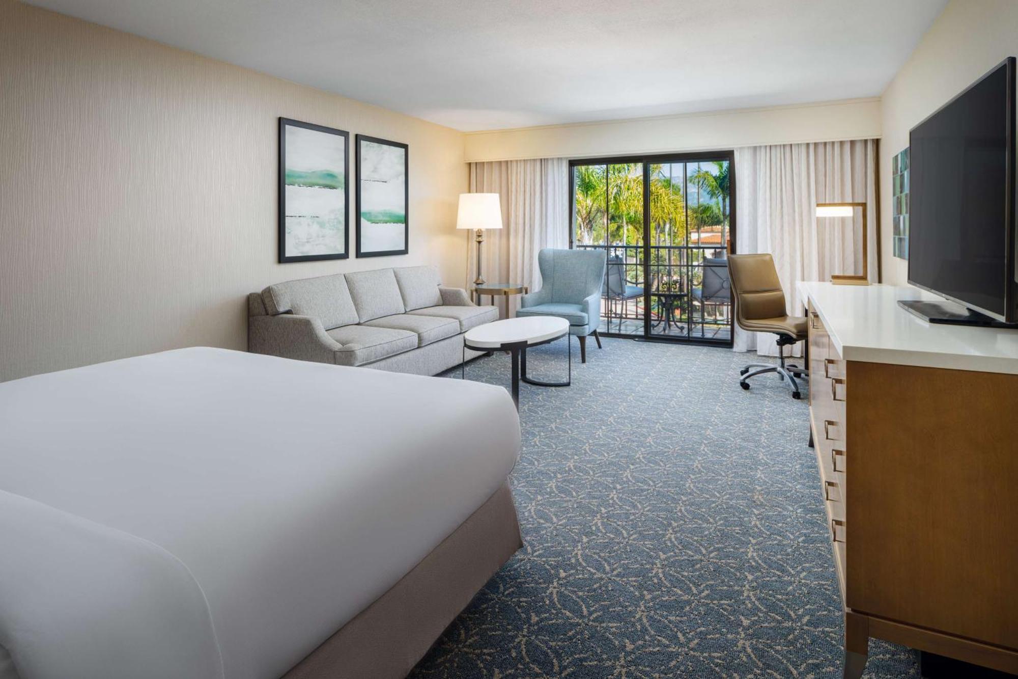 Hilton Santa Barbara Beachfront Resort Exteriör bild